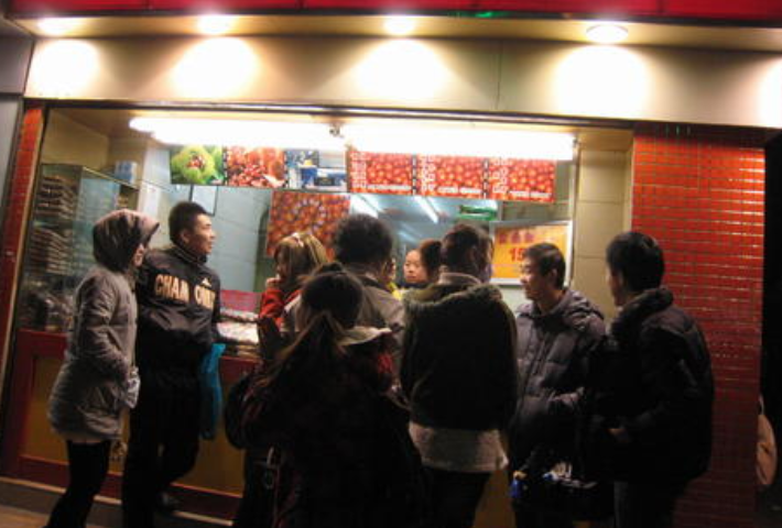 小型炒板栗機經(jīng)營火爆案例五